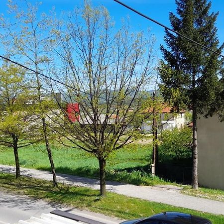 Aura City Visoko Bagian luar foto